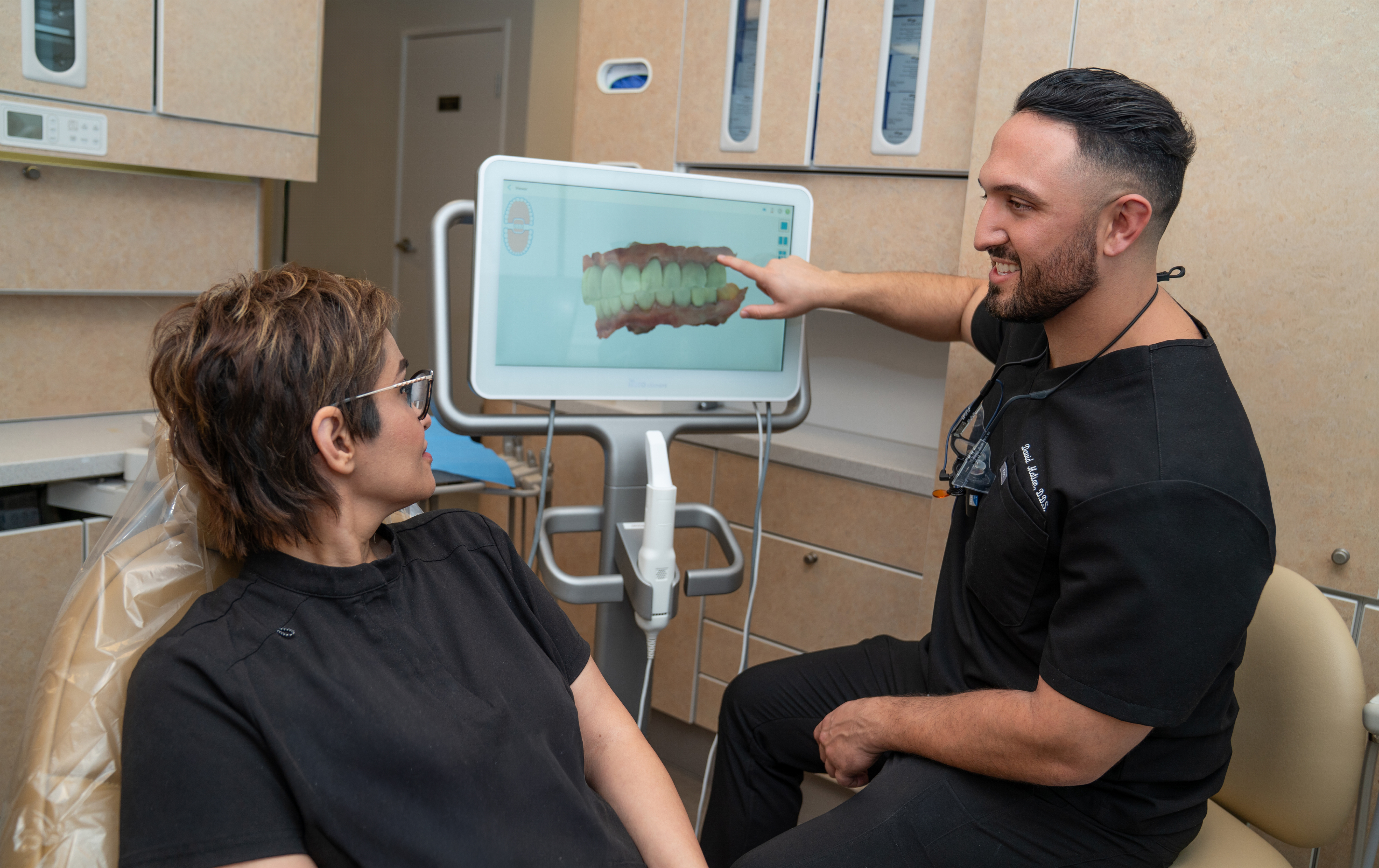 Dr. David using the iTero intraoral scanner